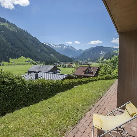 In Koenigsleiten With Swimming Pool Wald im Pinzgau
